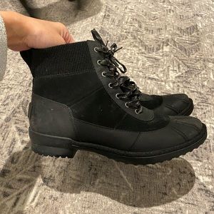 Ugg Women's Cayli Boot, Black, Size 7.5